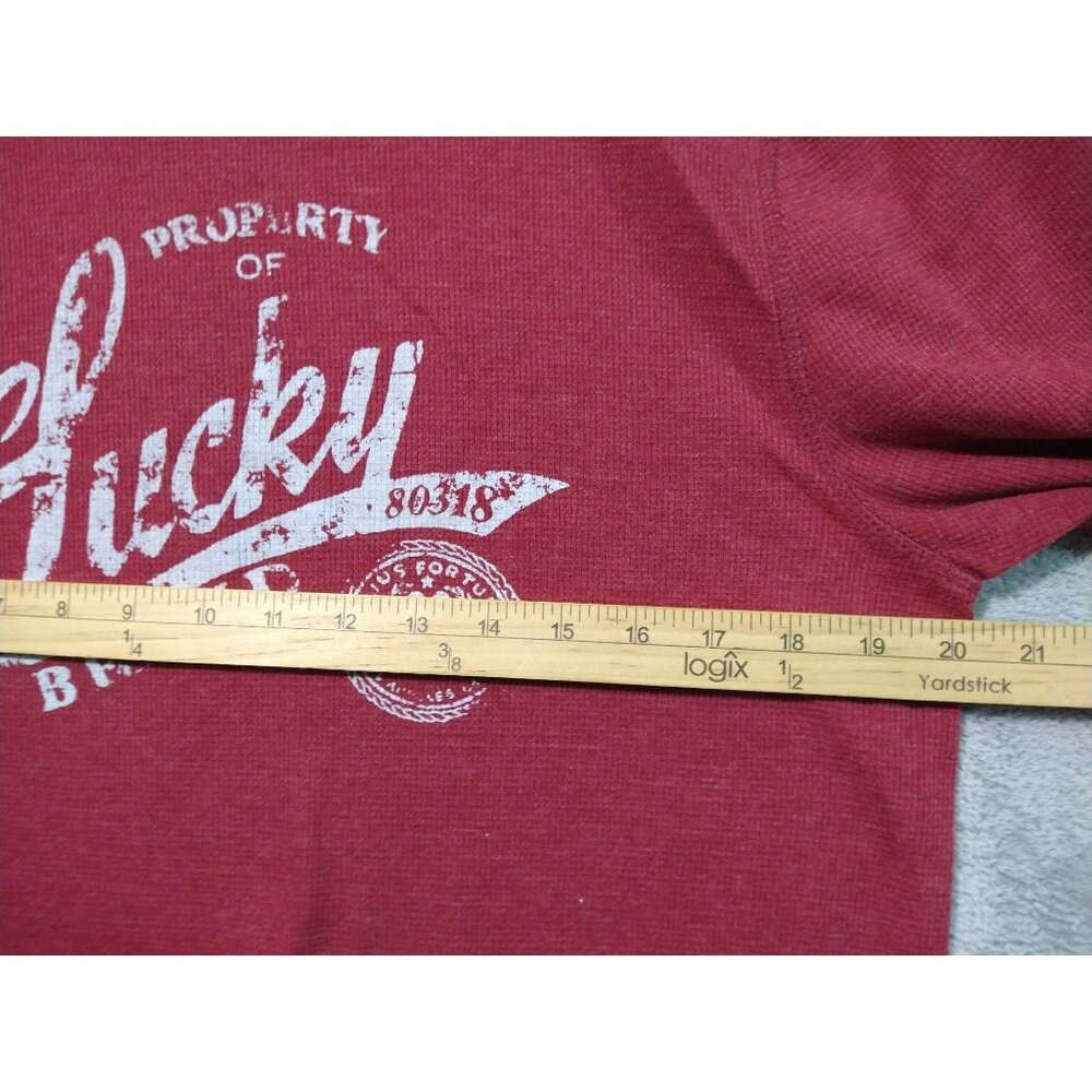 Lucky Brand Men's Red Heather Long Sleeve Graphic Crew Tee - Picture 4 of 7